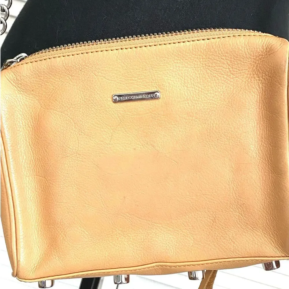 Rebecca Minkoff Chain link Tan Leather Shoulderbag triple zipper front Crossbody